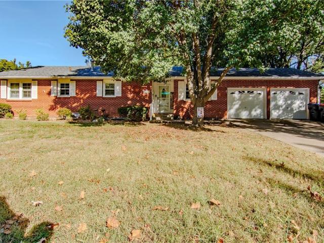 House for sale in Broadview, Warrensburg