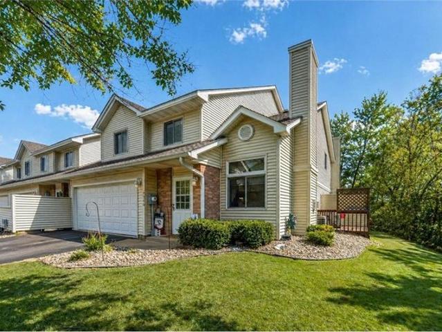 Townhouse for sale in Oakdale, Minnesota