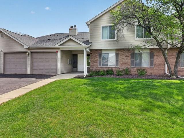 Condo for sale in Woodridge, Illinois