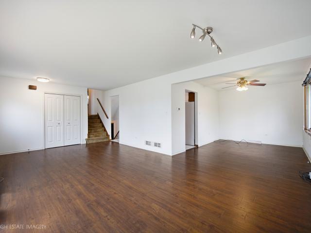 House for sale in Worth, Illinois