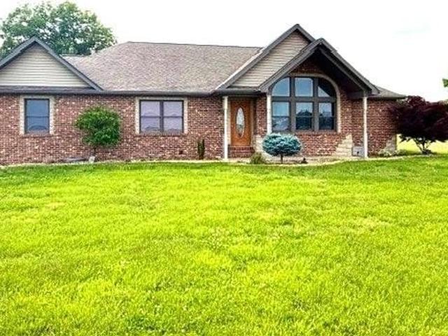 House for sale in Mascoutah, Illinois