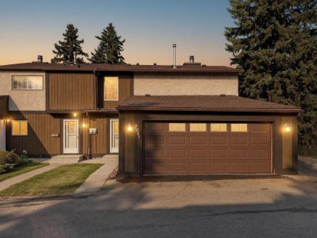 Townhouse for sale in Wedgewood, Alberta