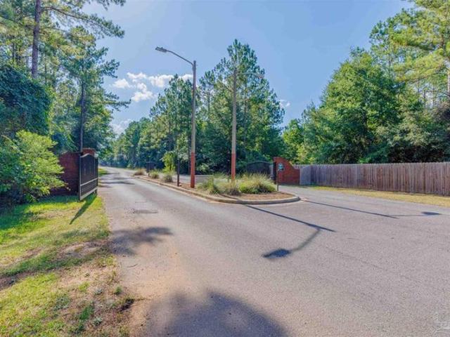 Land for sale in Pace, Florida