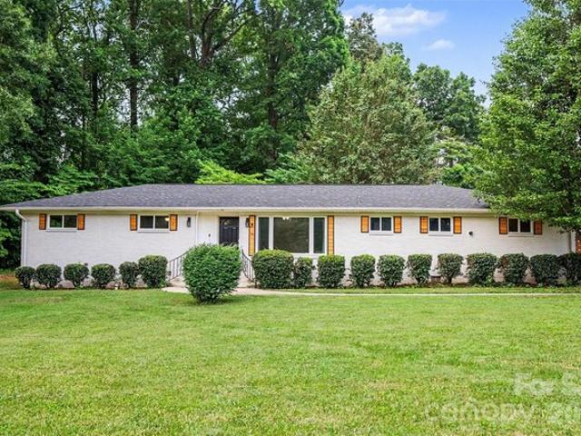 House for sale in Mecklenburg, North Carolina
