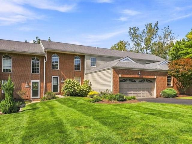 Townhouse for sale in Bridgeville, Pennsylvania