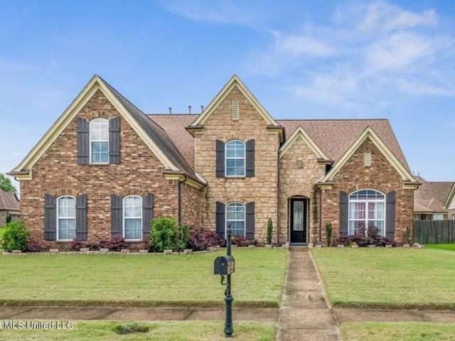 House for sale in Nesbit, Mississippi
