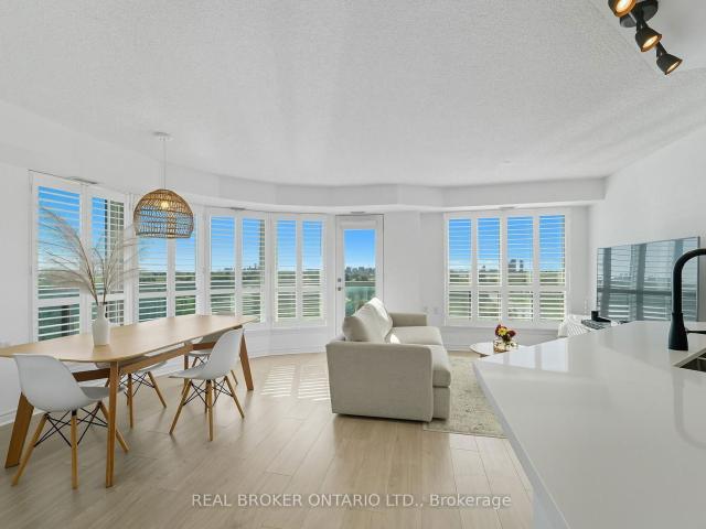 Condo for sale in Toronto, Golden Horseshoe