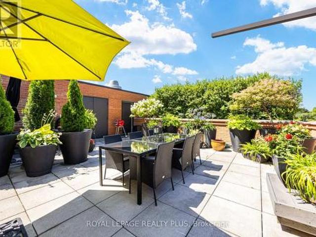 Condo for sale in Woburn, Ontario