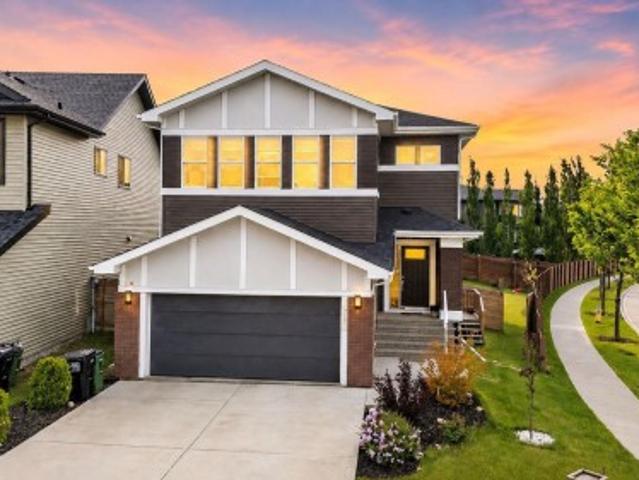 House for sale in Charlesworth, Edmonton