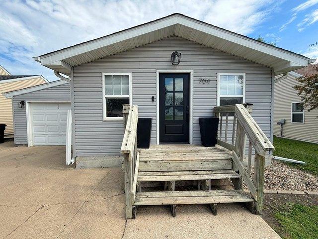 House for sale in Emmet, Iowa