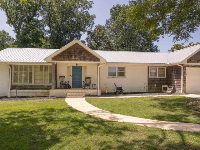 House for sale in Red Bay, Alabama