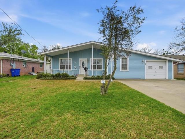 House for sale in Whitesboro, Texas