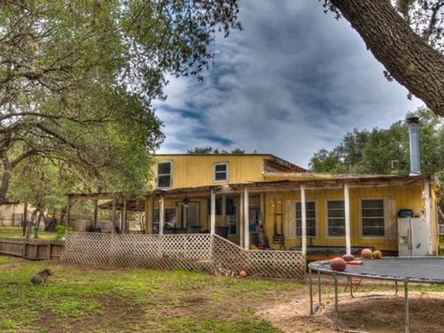 House for sale in Leakey, Texas