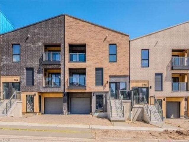 Townhouse for sale in Kitchener, Ontario