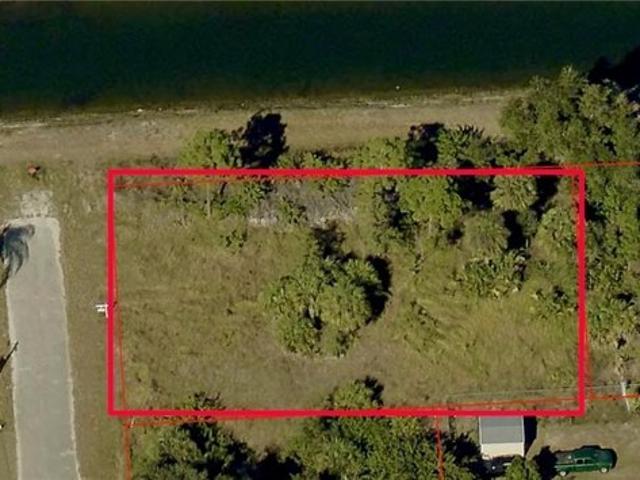 Land for sale in Lehigh Acres, Florida