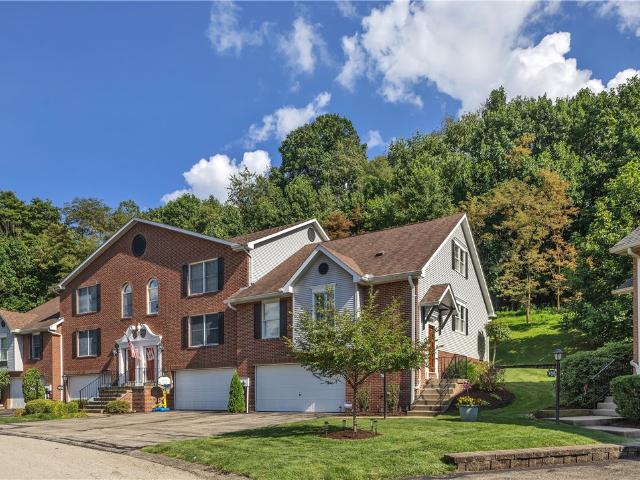 Condo for sale in Delmont, Pennsylvania