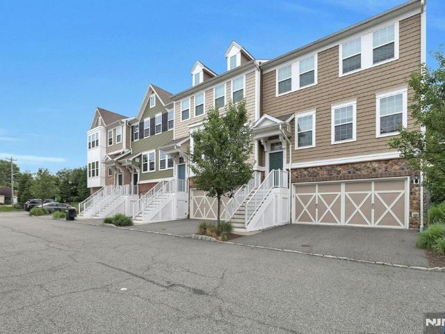 Townhouse for sale in Cresskill Townhouse for sale in Cresskill