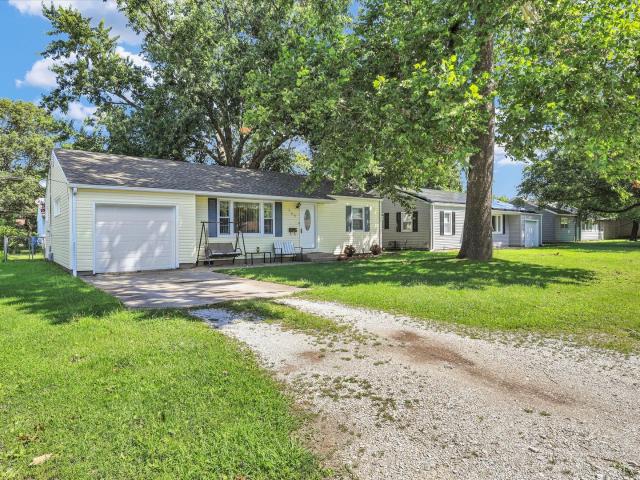 House for sale in Douglas, Illinois