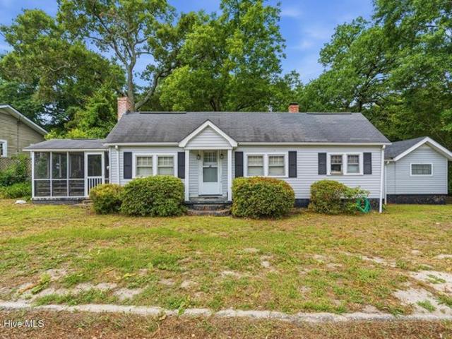 House for sale in Hamlet, North Carolina