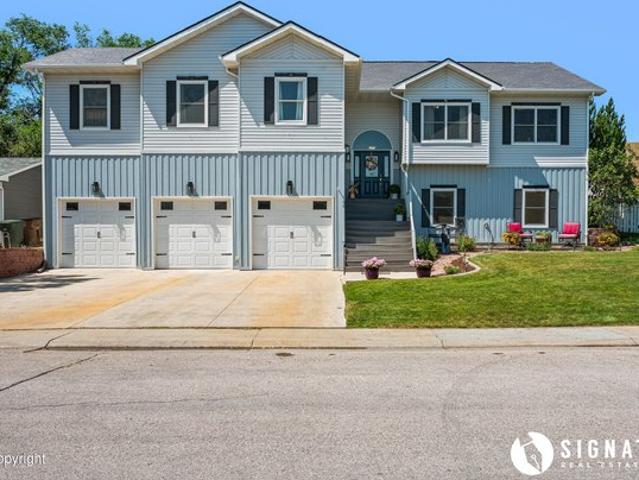 House for sale in Bell Knob Estates, Gillette