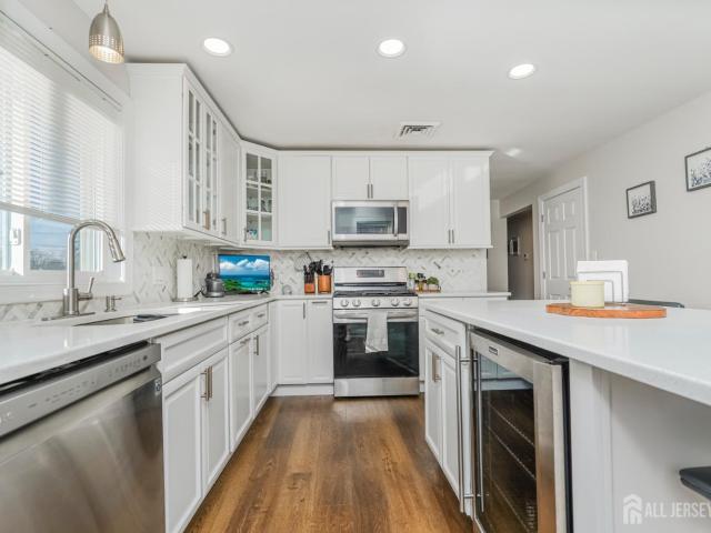House for sale in Manville, New Jersey