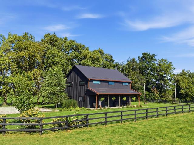 Farm for sale in Ruddels Mills, Paris