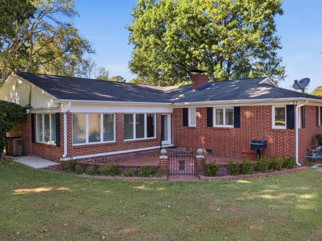 House for sale in Willowbrook Estates, Huntsville