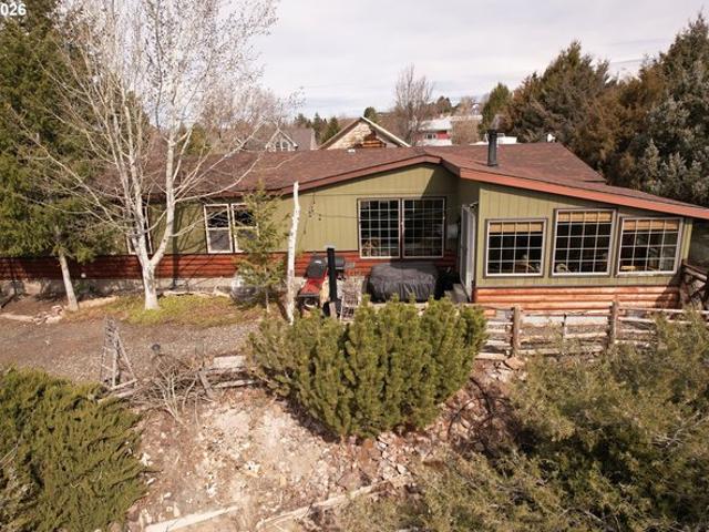 House for sale in Oregonia