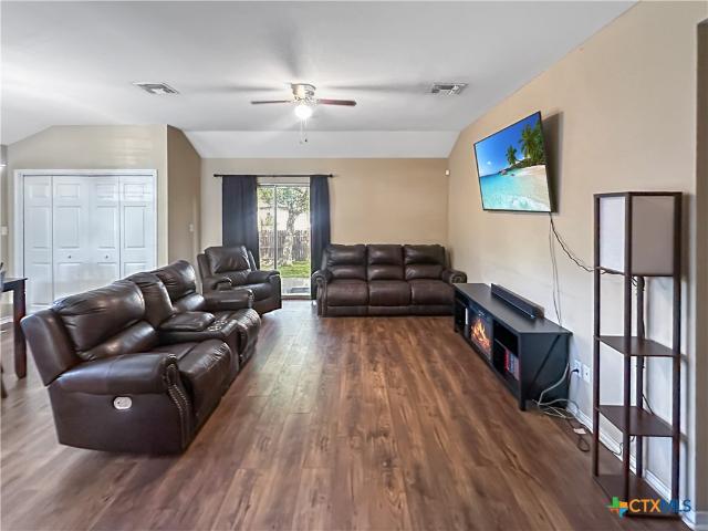 House for sale in Flatonia, Texas