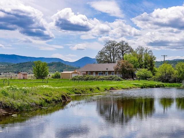 Farm for sale in Montague, California