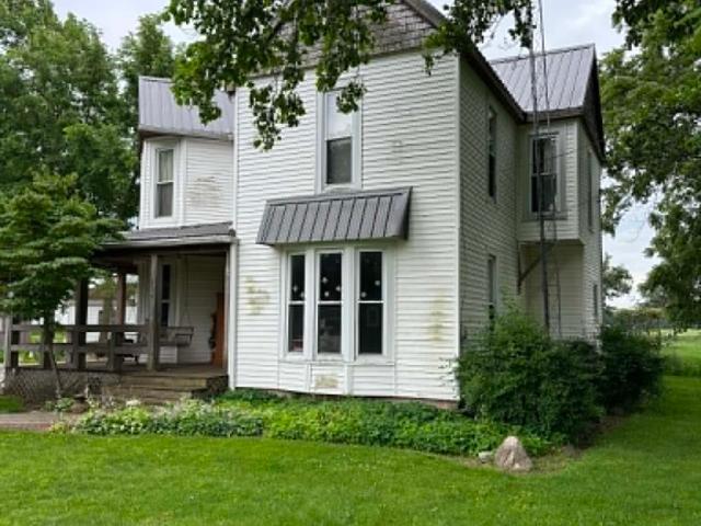 House for sale in Douglas, Illinois