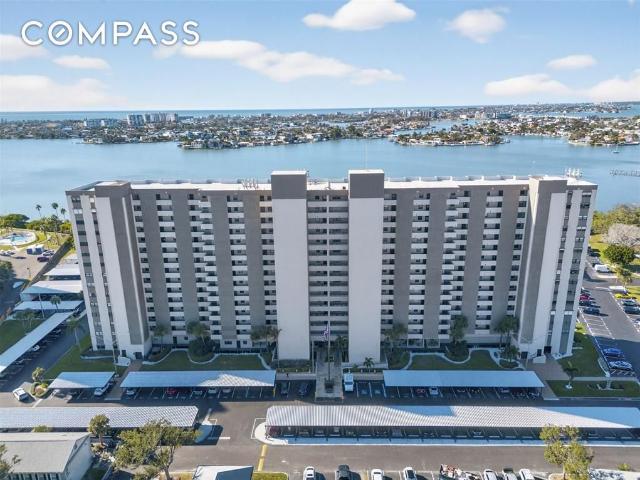 Condo for sale in South Pasadena, Florida