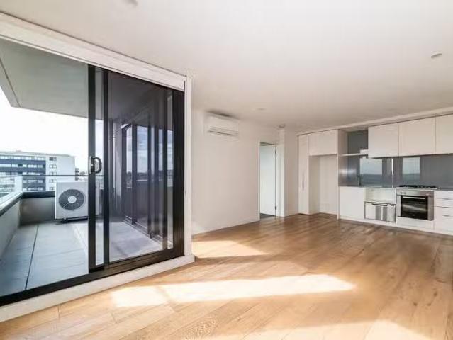 Apartment for rent in Box Hill