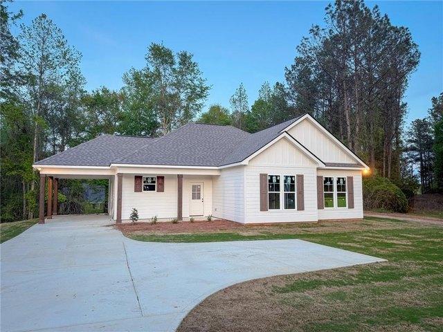 House for sale in Notasulga, Alabama