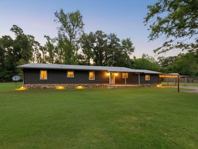 House for sale in Gilchrist, Texas