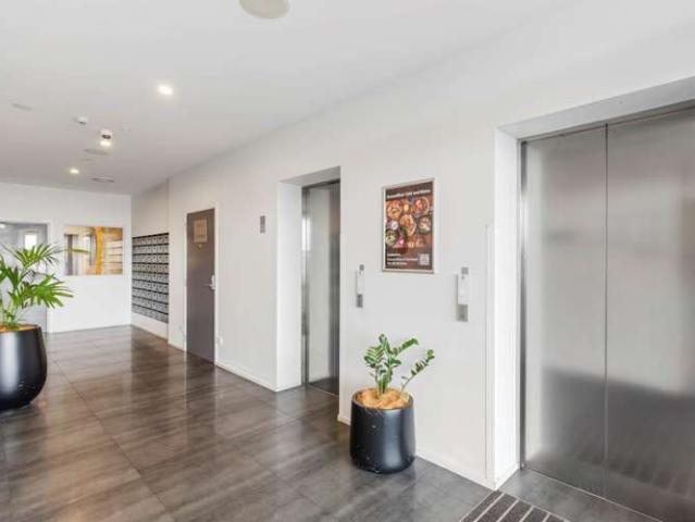 Apartment for sale in Manukau, Auckland