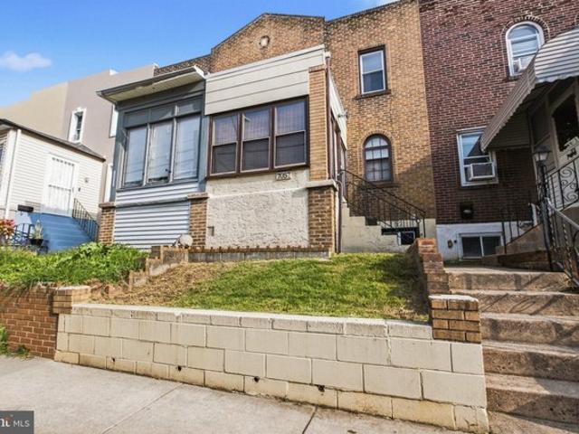 Townhouse for sale in Delco, Pennsylvania