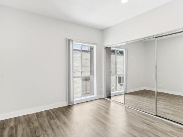 Apartment for rent in Canoga Park, California