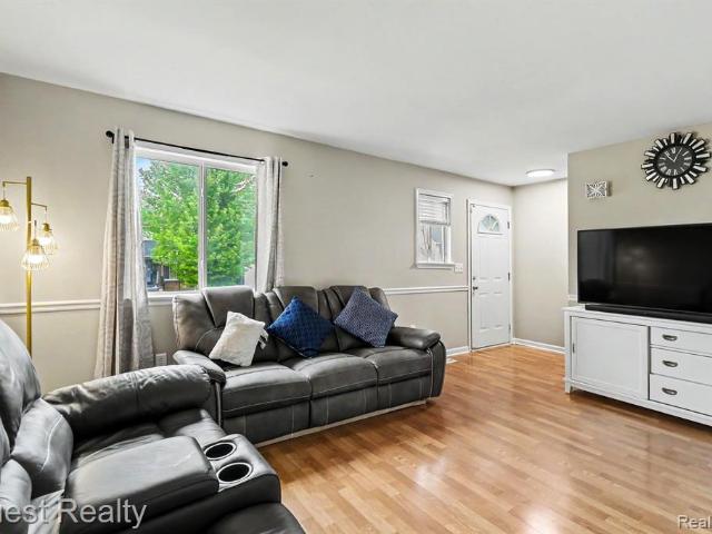 House for sale in Waterford, Michigan