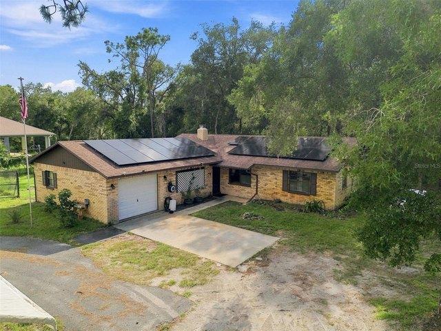 House for sale in Webster, Florida