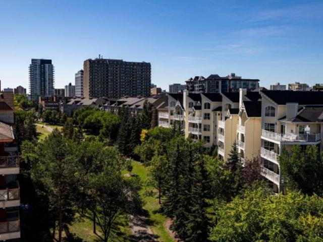 Condo for sale in Downtown, Edmonton