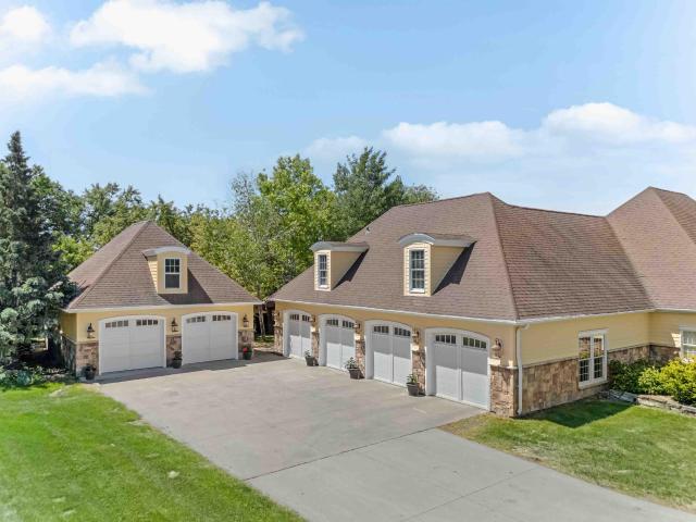 House for sale in Moorhead, Minnesota