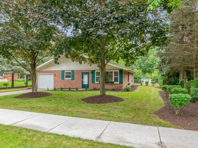 House for sale in Demotte, Indiana