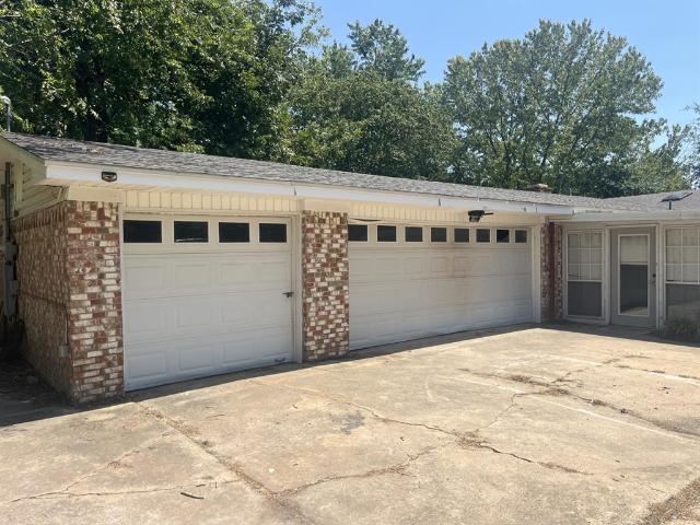 House for sale in Clarksville, Texas