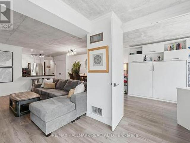 Condo for sale in Woburn, Ontario