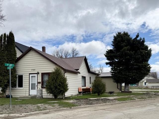 House for sale in Langdon, North Dakota