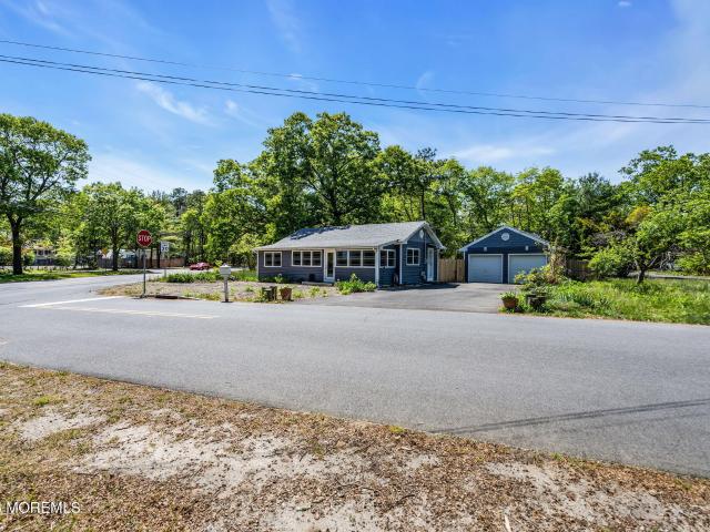 House for sale in Pine Beach, New Jersey