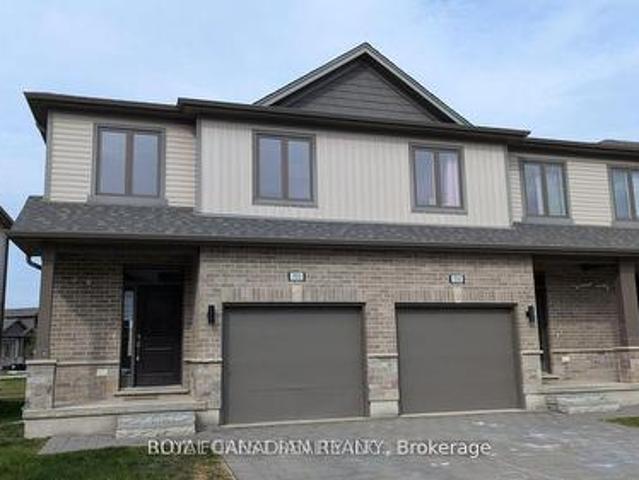 Townhouse for sale in Arva, Ontario