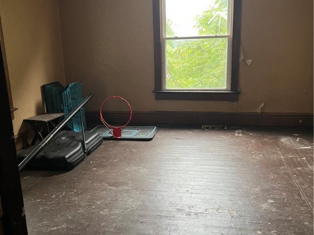 House for sale in Lower East Side, New Castle