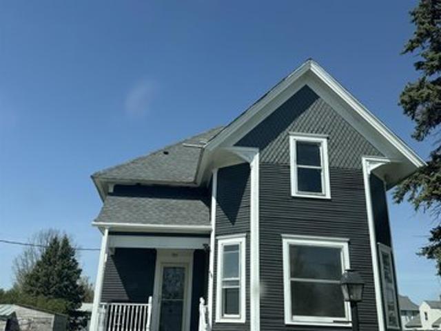 House for sale in Dysart, Iowa